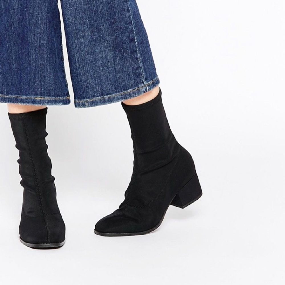 Vagabond Daisy Sock Boots